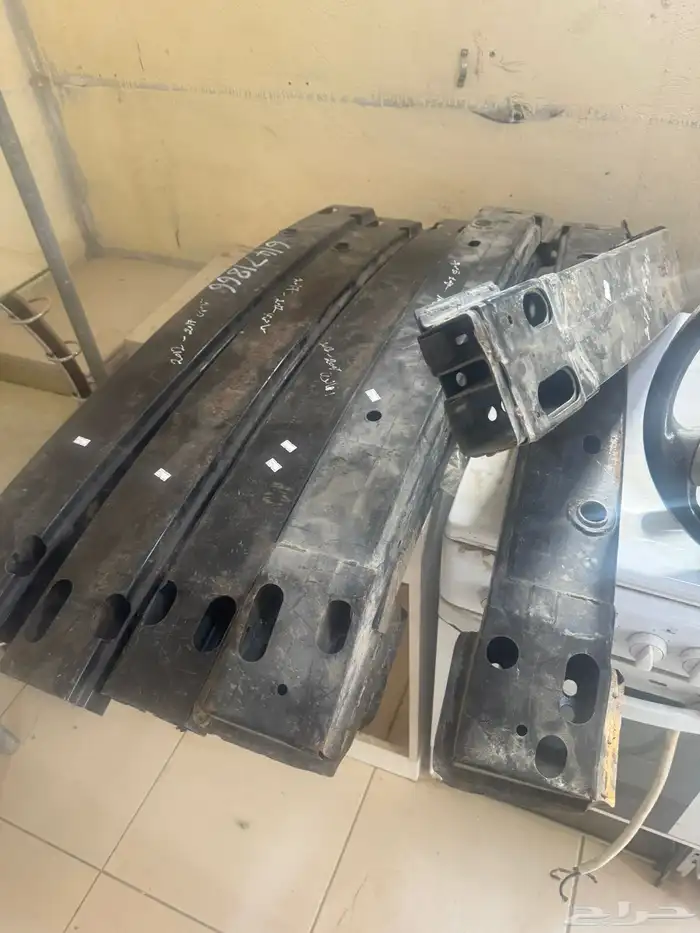 قطع غيار هايلوكس كامري اورين 13