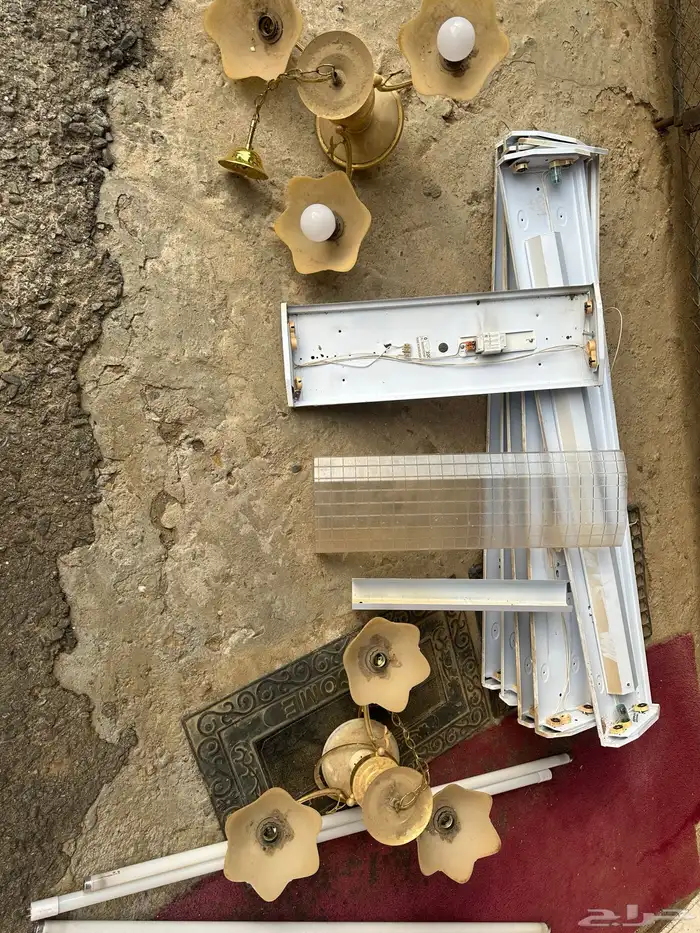 لمبات مغطى طويل وقصير وثريات مستخدمه للبيع 2