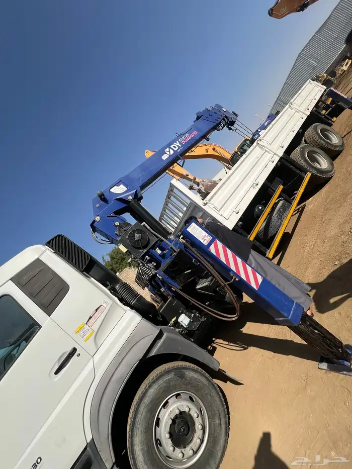 بوم تراك كرين 12 طن للإيجار الشهري 0