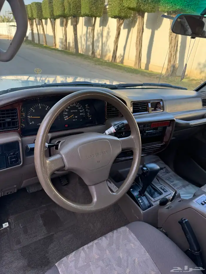 جيب لاندكروزر GXR 1997 22