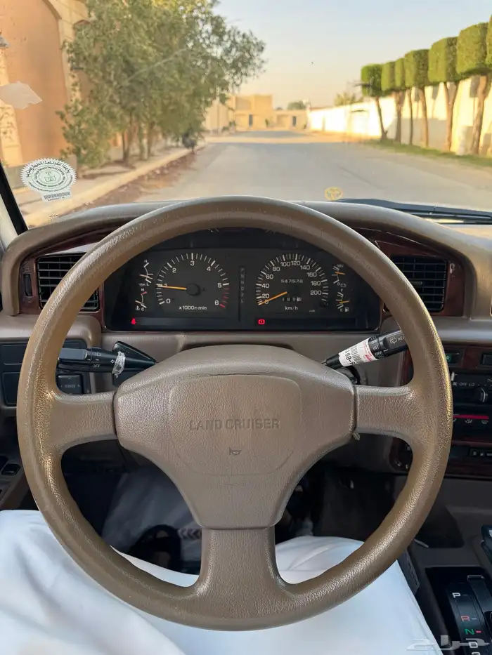جيب لاندكروزر GXR 1997 25