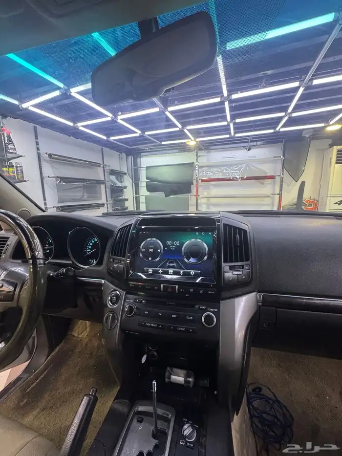 شاشة لاند كروزر VXR 2008_2015 2