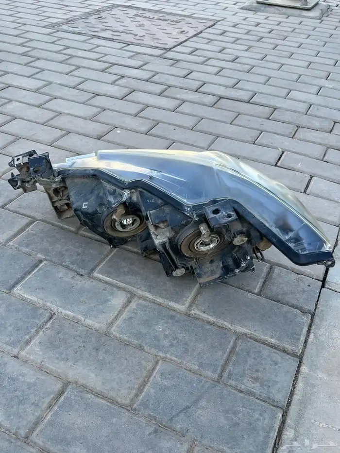 شمعة نور مازدا 6 ( يمين ) 2