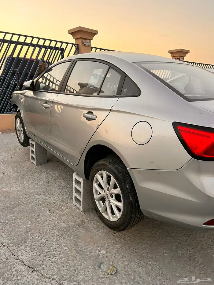 ام جي 5 2024 بيع قطع غيار 0
