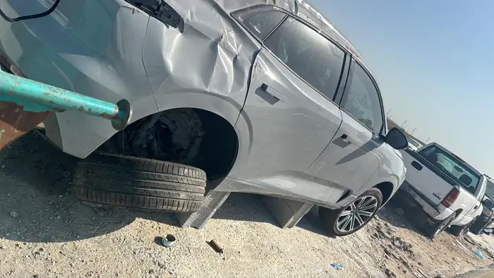 شنجان يوني كي تشليح قطع غيار فقط 3
