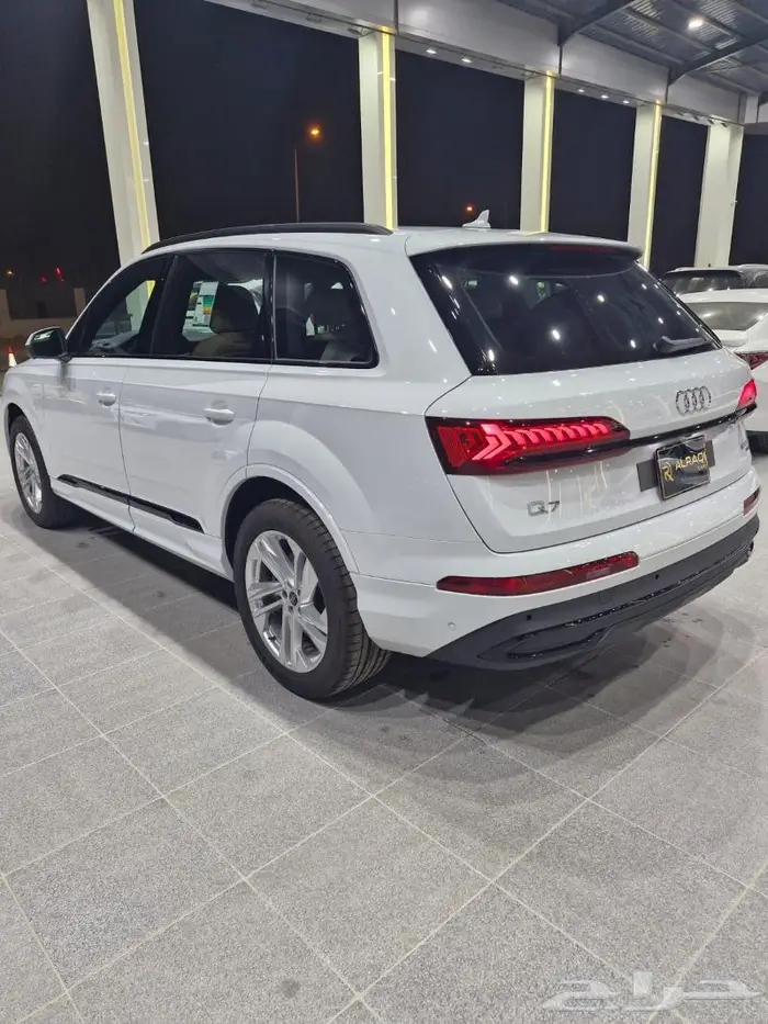 جيب اودي Q7 موديل 2023 12