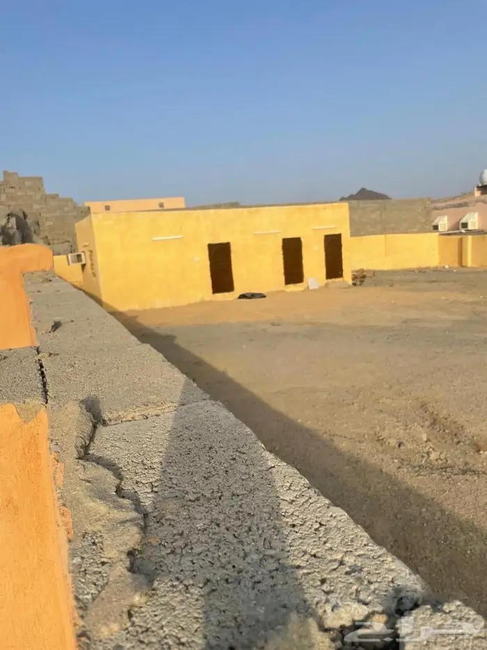 حوش للايجار 3