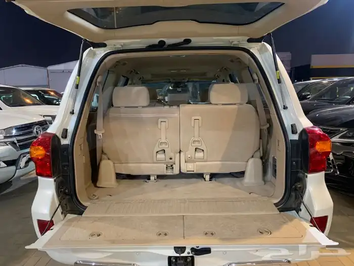 لاندكروزر GX هدد V8 فل كامل 2015 10