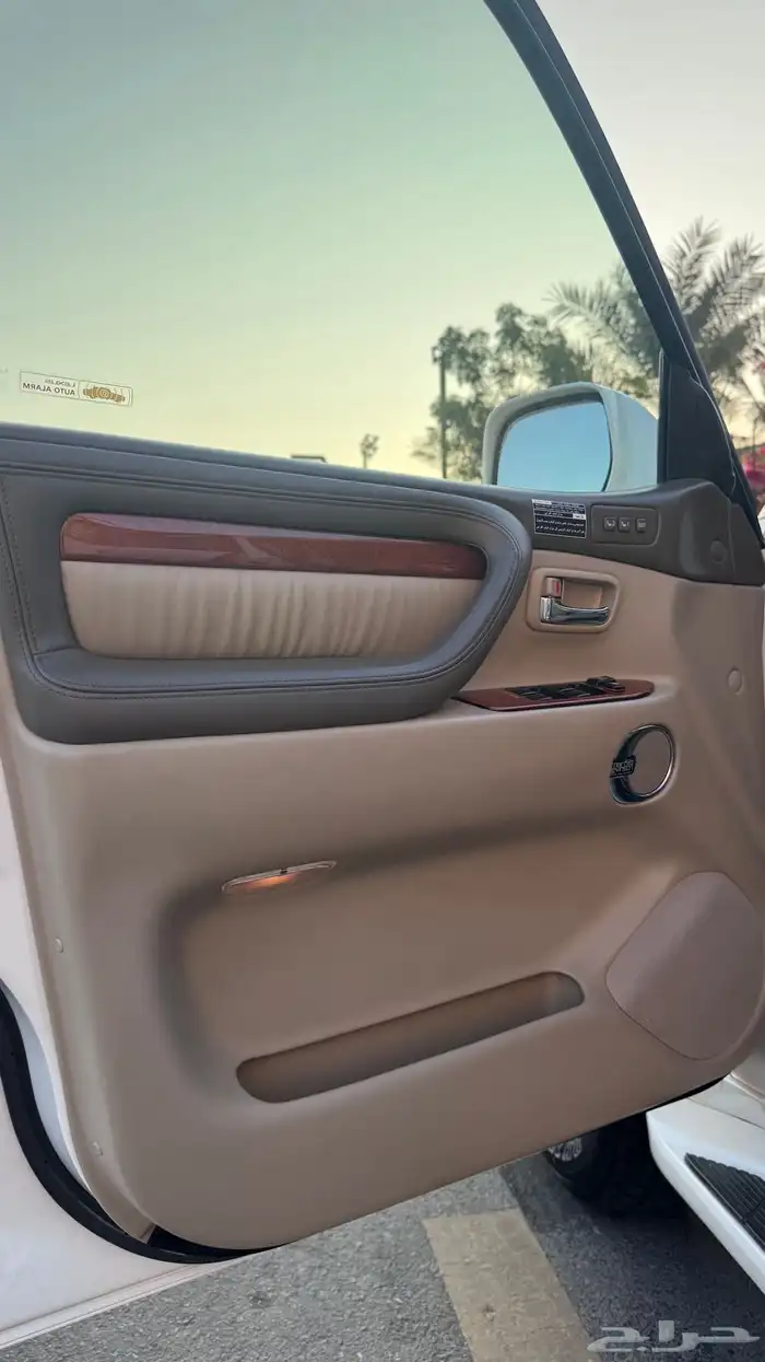 تم البيع لكسزس LX470 مخزن موديل 2006 65
