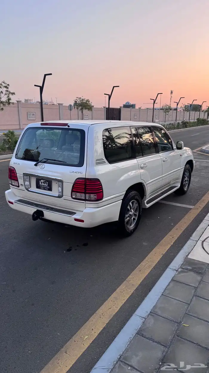 تم البيع لكسزس LX470 مخزن موديل 2006 9