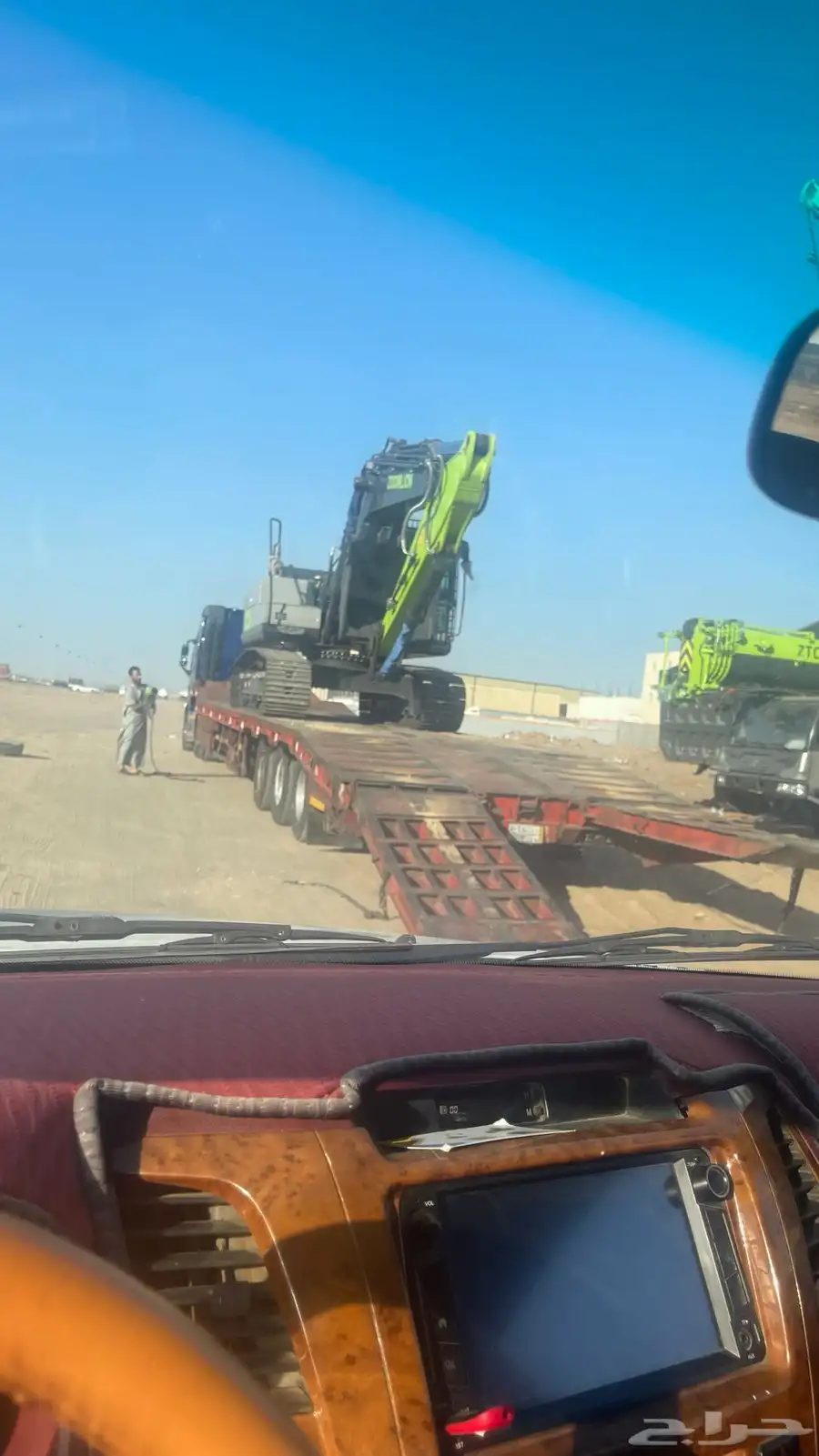 يوجد بكلينات مديل2024 للإيجار وجي سي بي في نيوم واملج ومالا 14