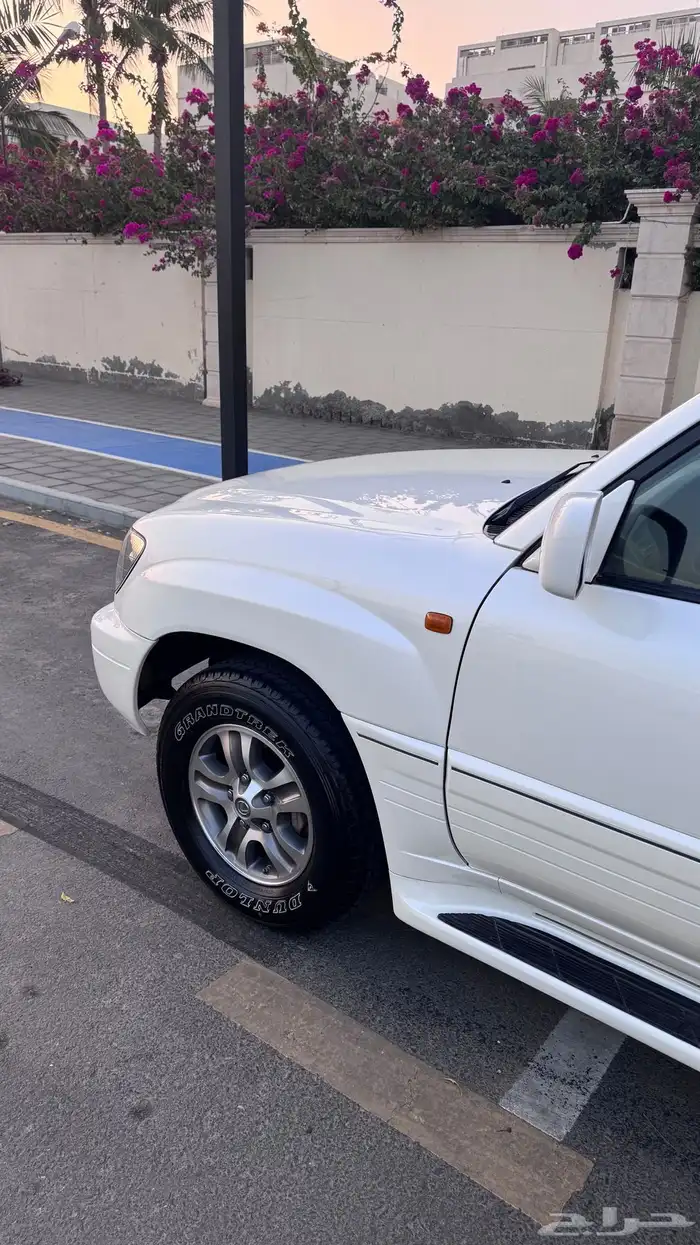 تم البيع لكسزس LX470 مخزن موديل 2006 17