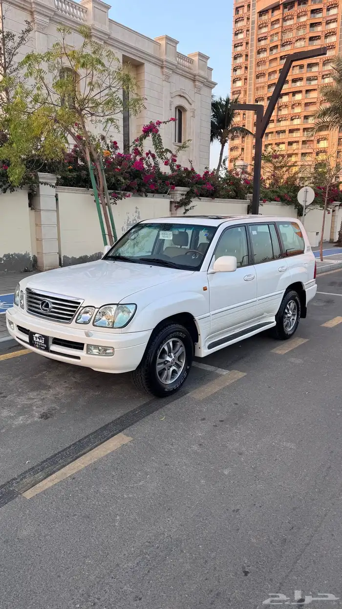 تم البيع لكسزس LX470 مخزن موديل 2006 35