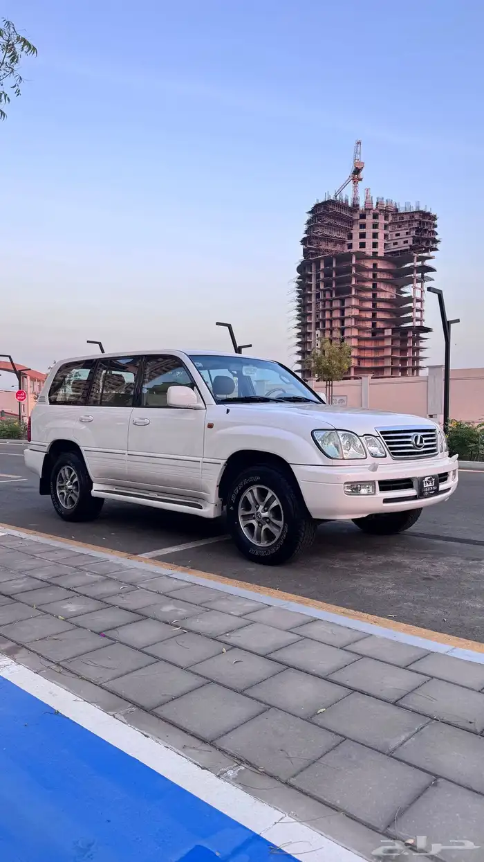 تم البيع لكسزس LX470 مخزن موديل 2006 10