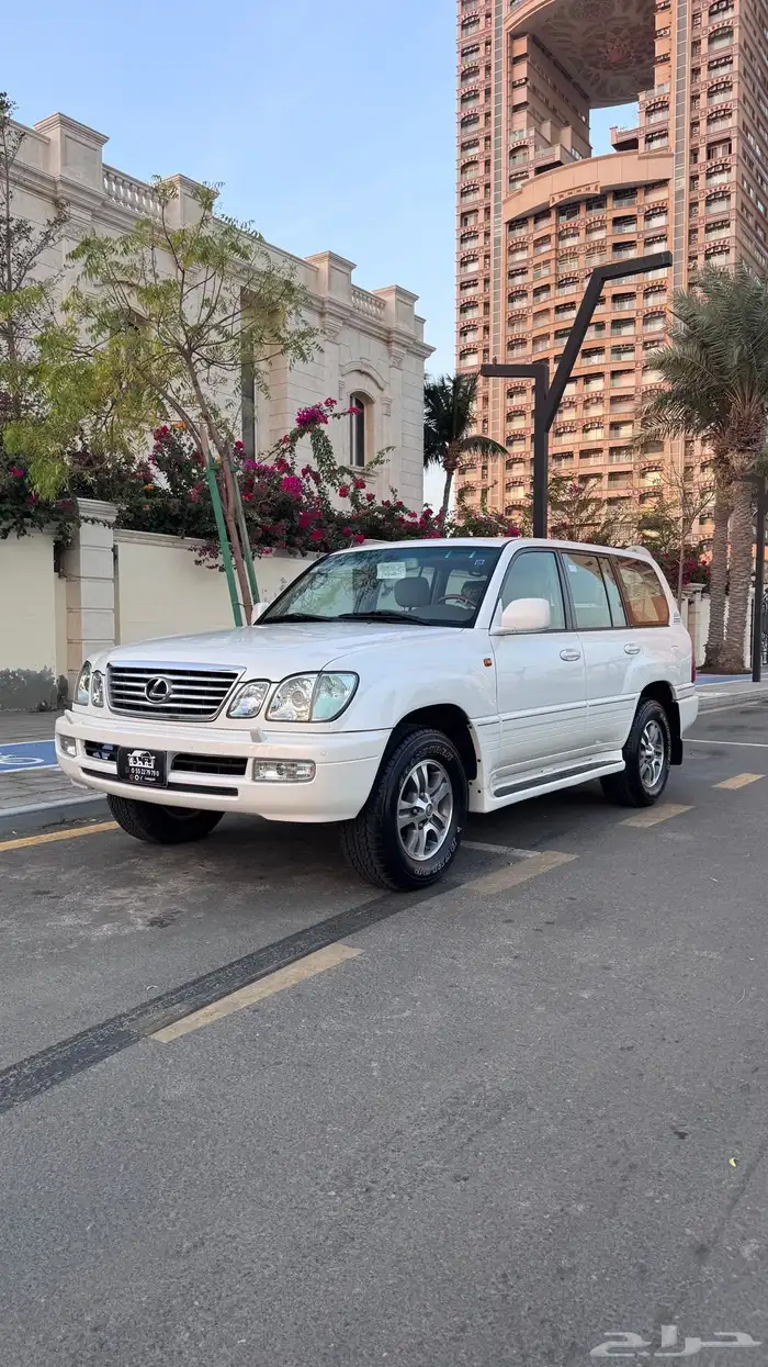 تم البيع لكسزس LX470 مخزن موديل 2006 2
