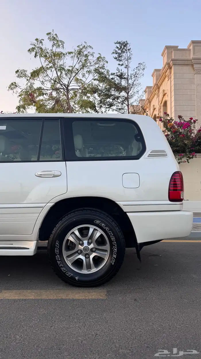 تم البيع لكسزس LX470 مخزن موديل 2006 19