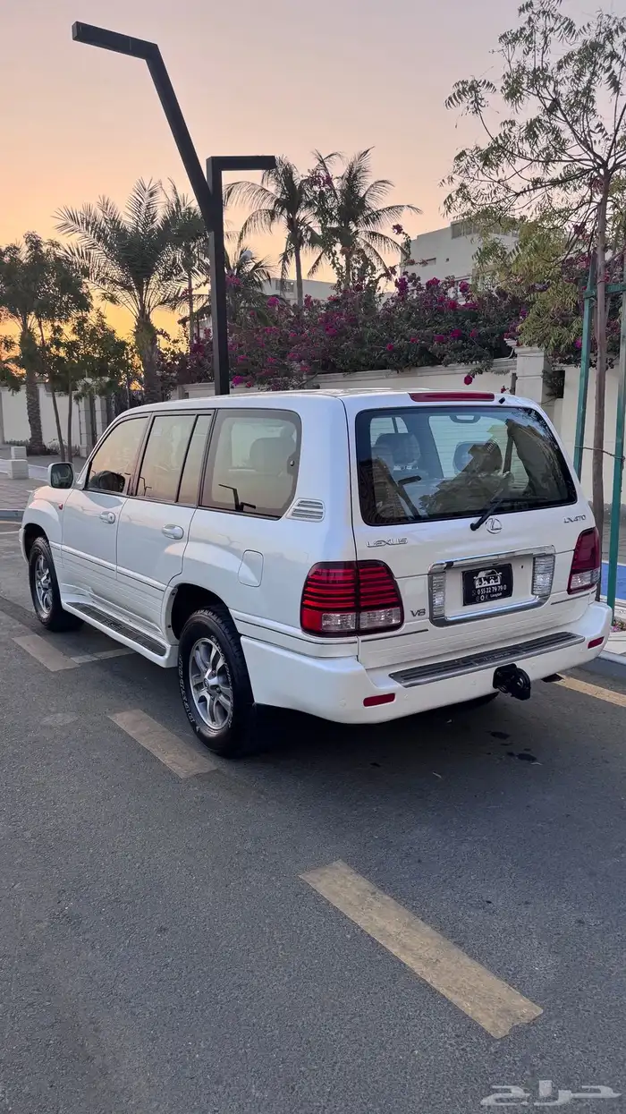 تم البيع لكسزس LX470 مخزن موديل 2006 8