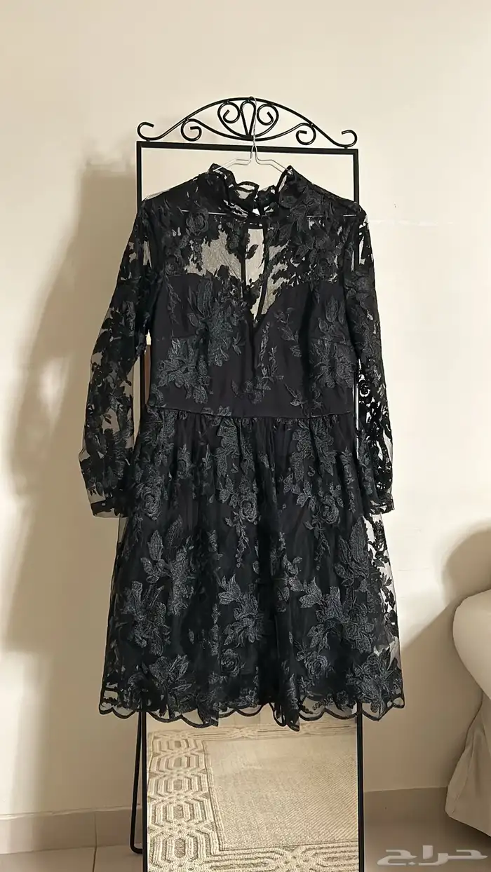 فستان جديد لبسه وحده فقط 2