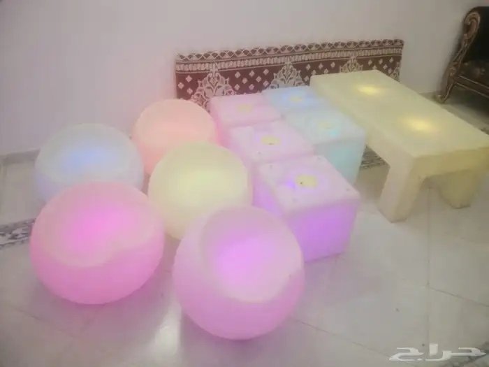 طاولة أشكال مضيئة للحفلات 1