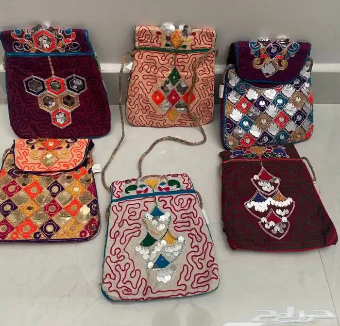 شنطة المجلة. مقتنيات زمان الماضي الجميل 7