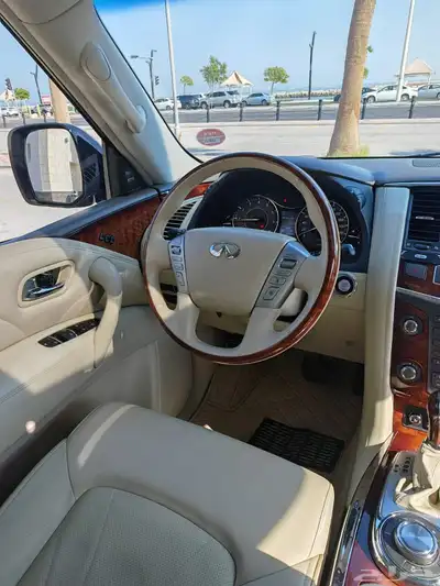 انفينتي QX80 موديل 2015 20