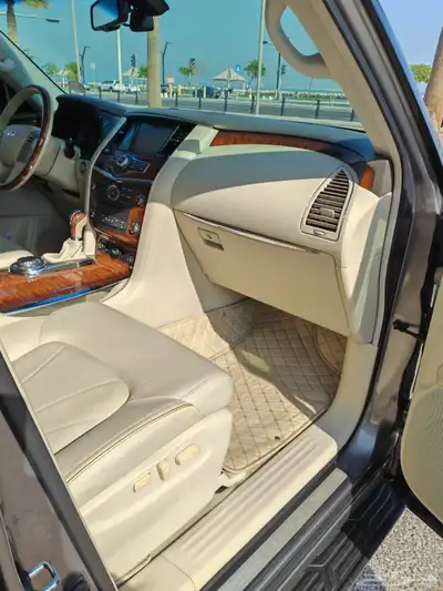 انفينتي QX80 موديل 2015 24