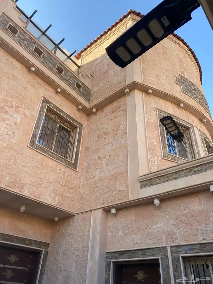 فيلاثلاث ادوارمفصولةللبيع 0