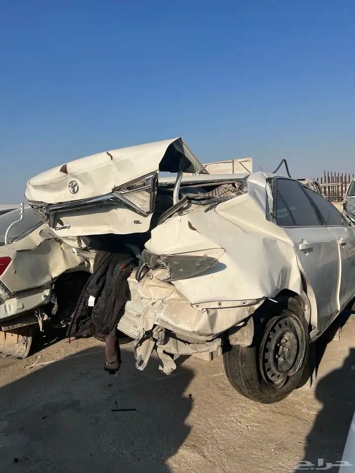 كامري 2017 قطع غيار تشليح فقط 3