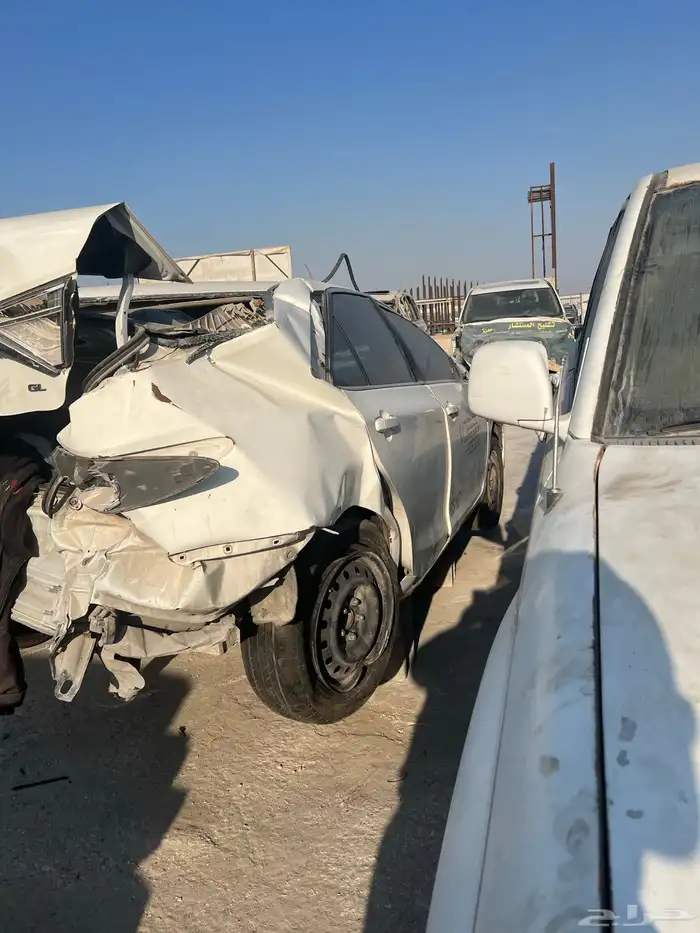 كامري 2017 قطع غيار تشليح فقط 2