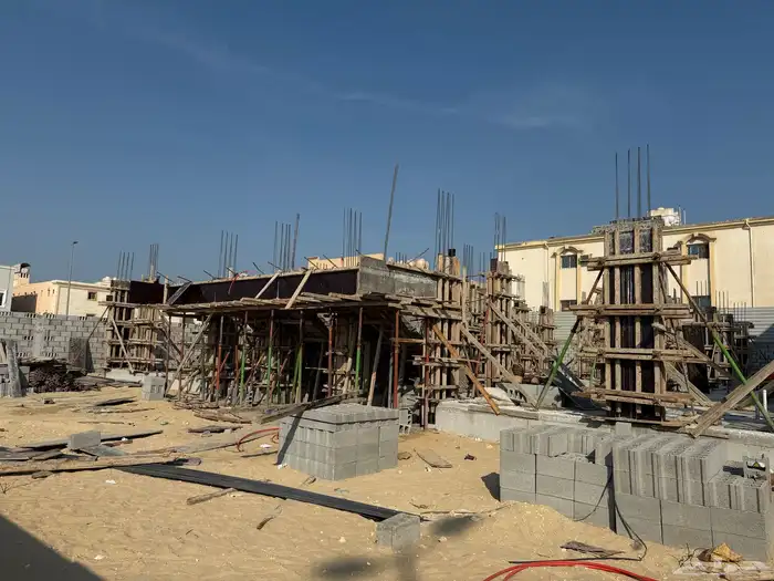 عقار 8