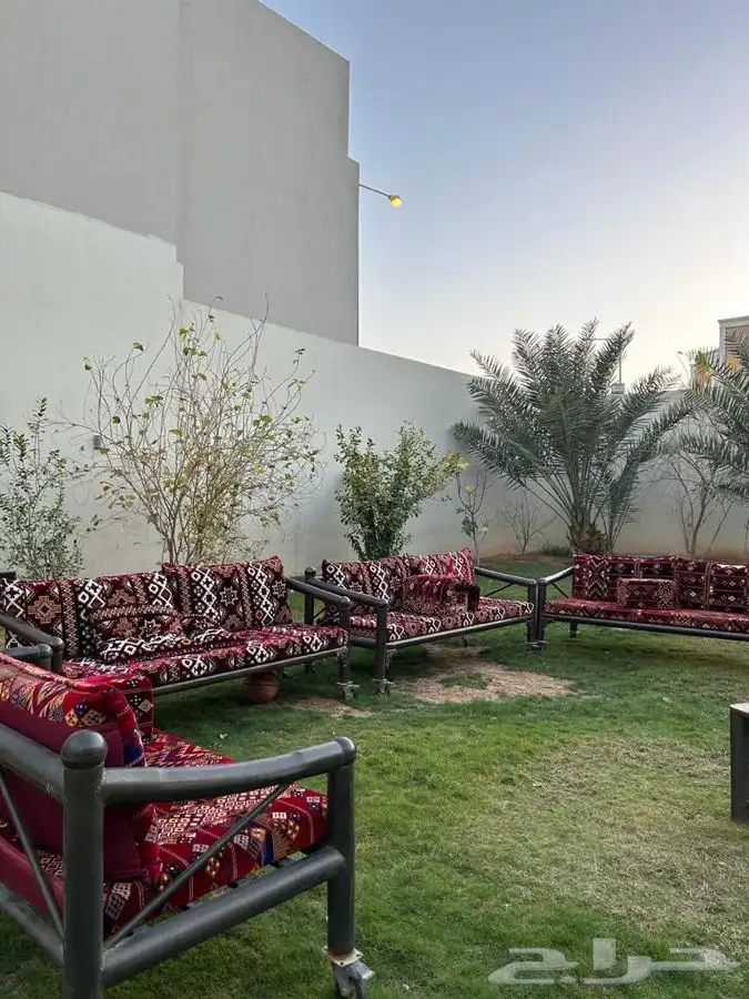 استراحة للايجار للعوائل حي النرجس 10