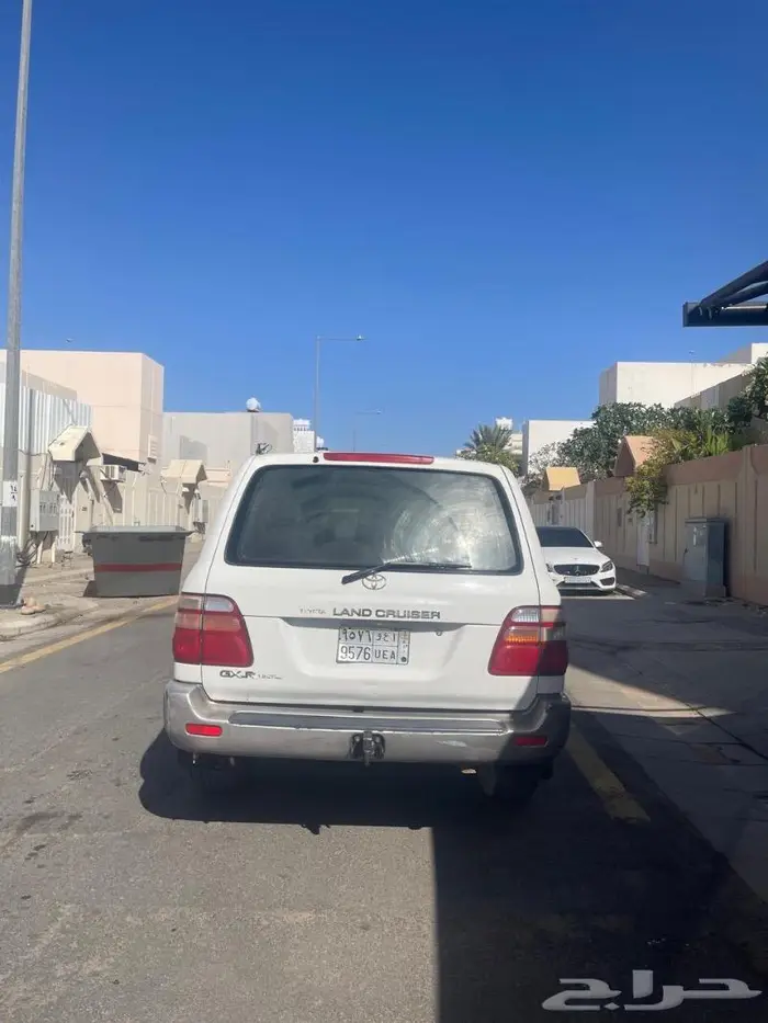 جيب لاندكروزر جي اكس ار 3