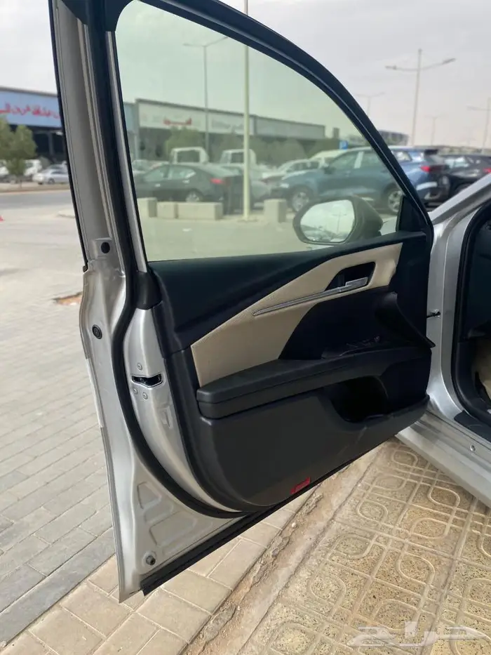 كامري ستاندر E 2025 كاش قسط ايجار منتهي بالتمليك 11