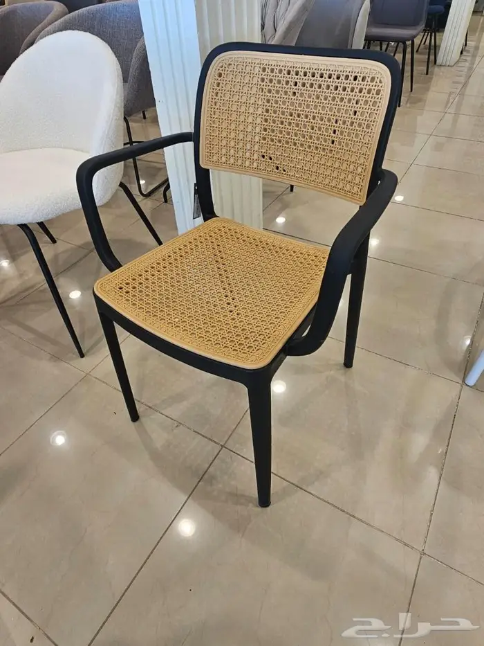 كراسي فايبر 16