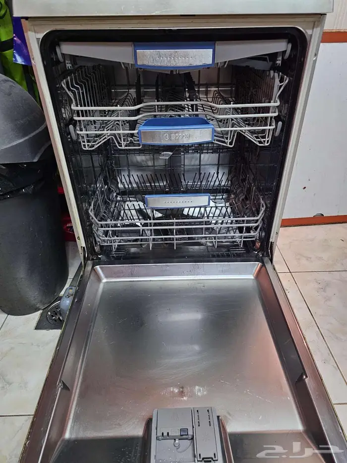 جلاية صحون بوش ألماني اقتصادية استخدام نظيف بحالة جيدة جدا 16