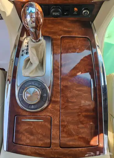 انفينتي QX80 موديل 2015 7