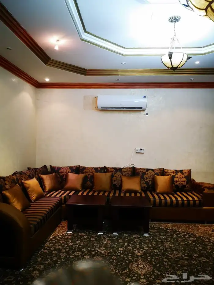 كنب 7 في 5 فخم جوده عاليه وقوي البيع سمح 3