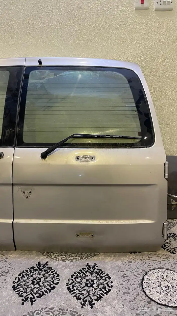 خلفيه بيبان صفاق لاندكروزر من 1998 لين 2007 2