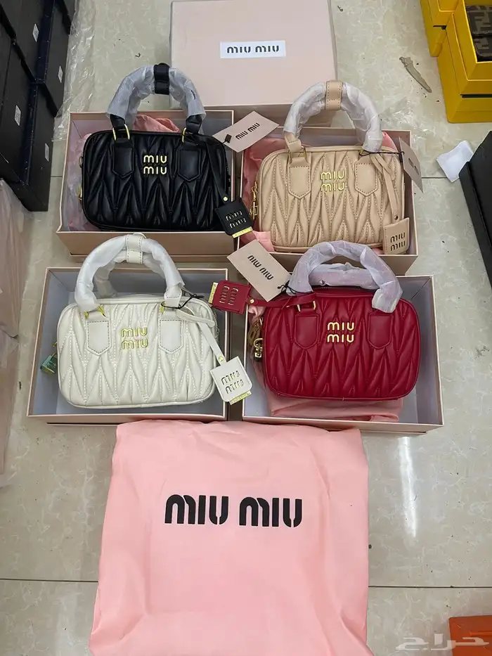 شنط نسائية 0