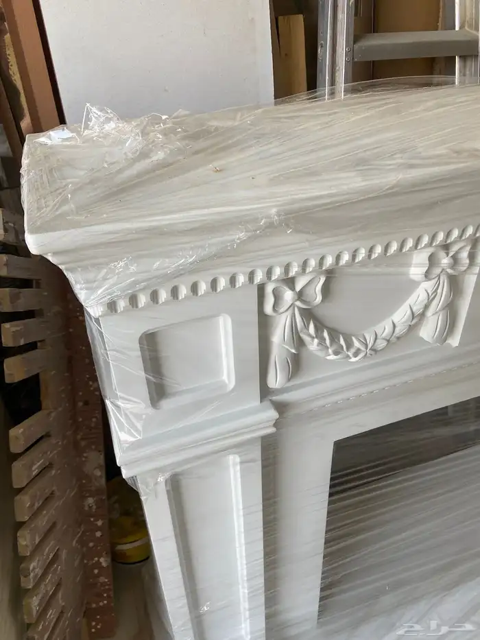 طاولة ديكور دفاية جديدة بتغليف المصنع لم تستخدم 7