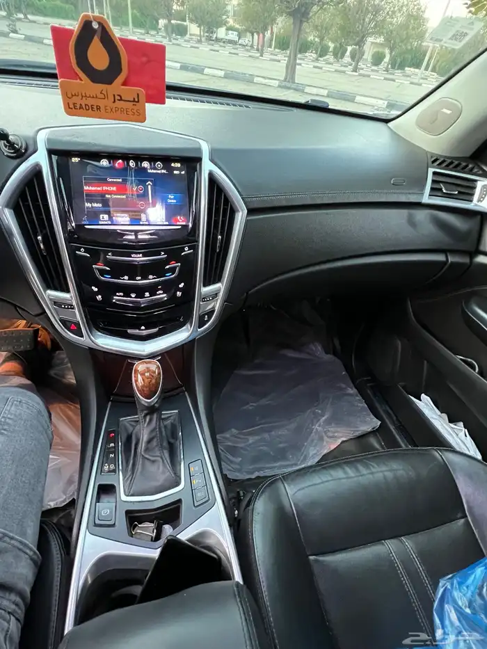 كاديلاك SRX 2013 7