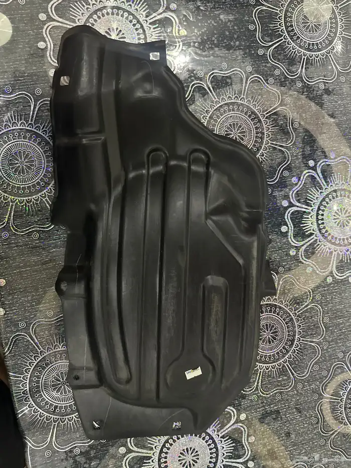 بطانة رفرف تويوتا أنوفا 2011 خلفي يسار وفريم كورولا 2020 1