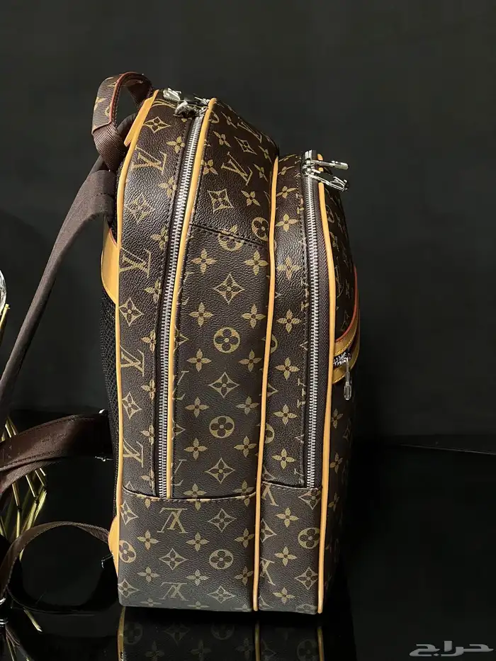 شنط ظهر ماركة مقلدة LV 13