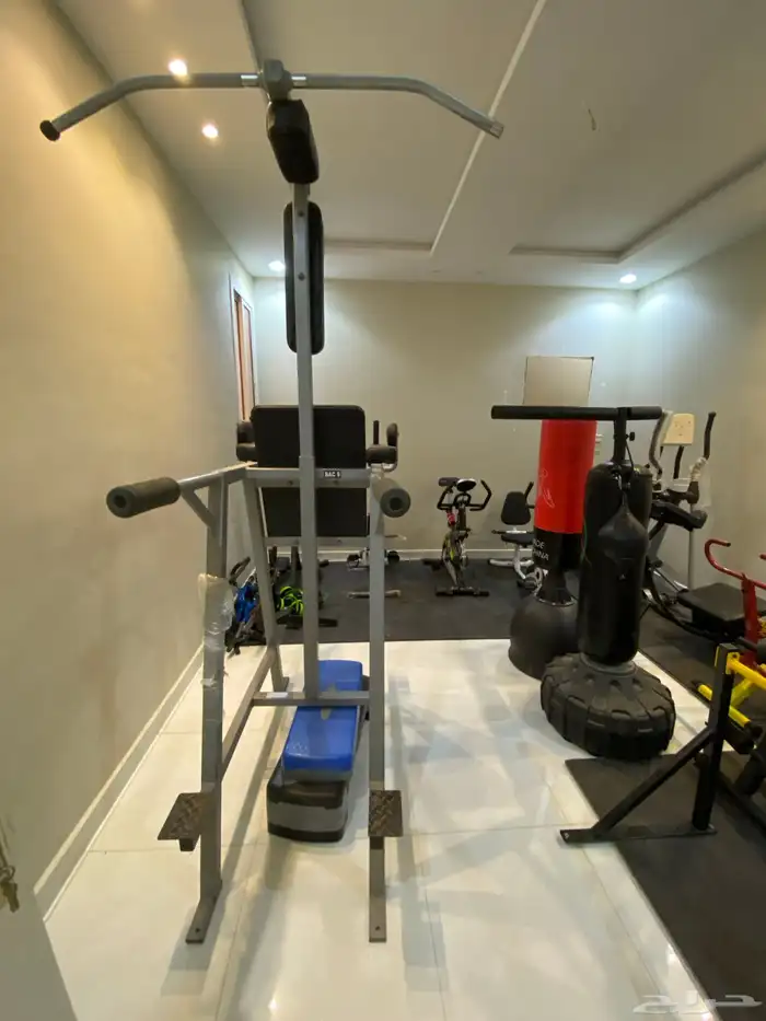 نادي للبيع 1