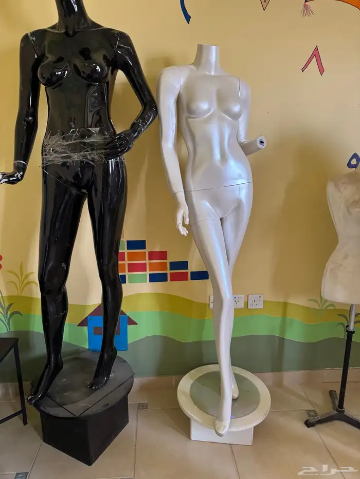 مانيكانات فايبر و حديد للبيع 2