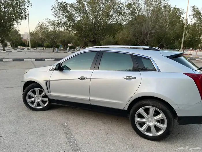 كاديلاك SRX 2013 3