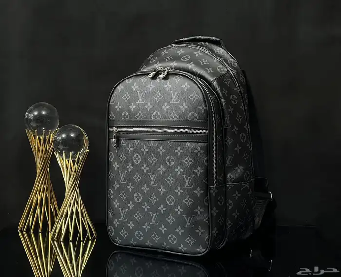 شنط ظهر ماركة مقلدة LV 11