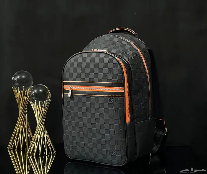 شنط ظهر ماركة مقلدة LV 12