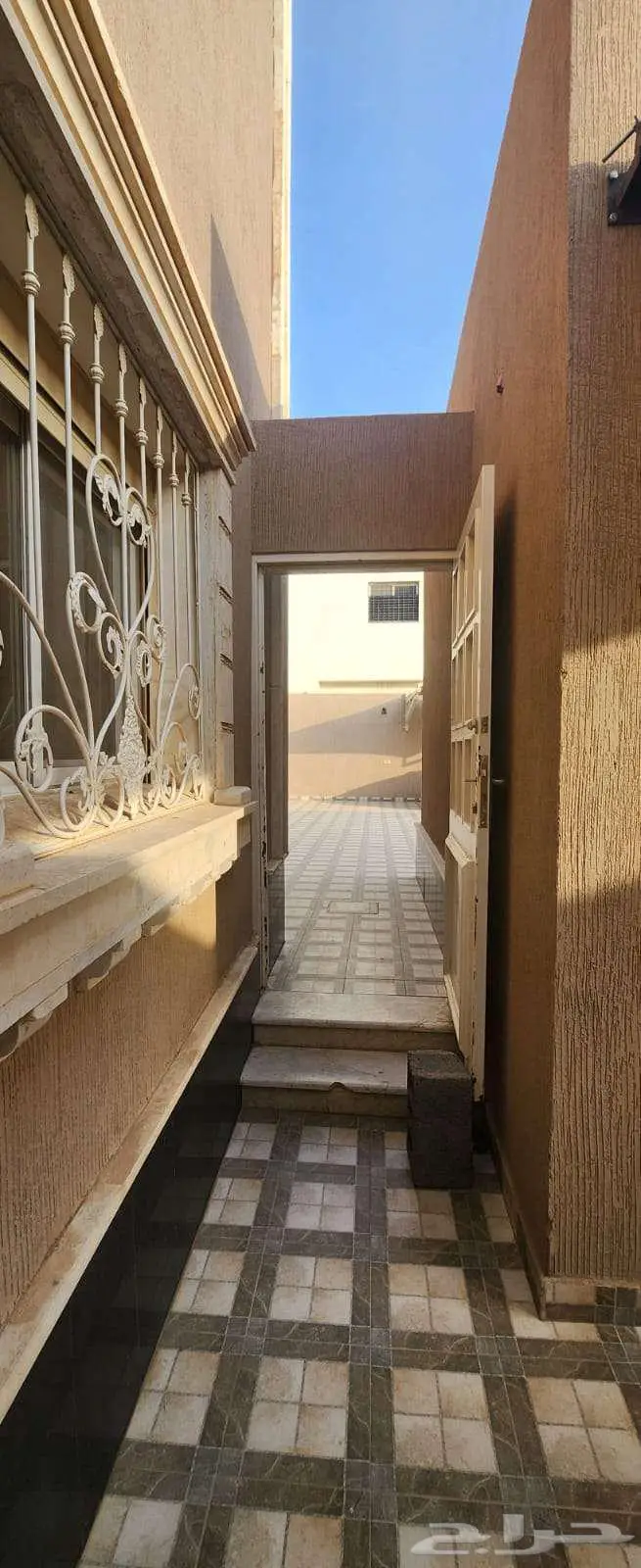 للبيع فيلا دورين مفصولات 4