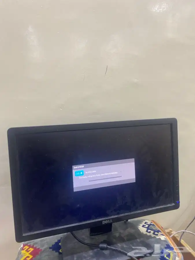 كمبيوتر مكتبي hp وشاشه 3